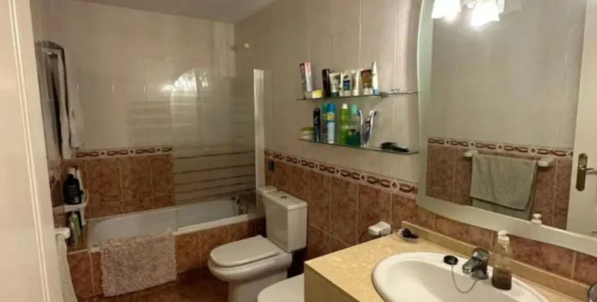 Sale of ground floor apartment in Nueva Andalucía 8