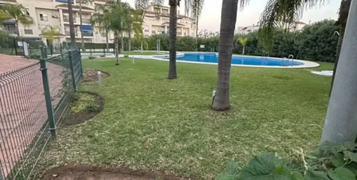 Sale of ground floor apartment in Nueva Andalucía 9