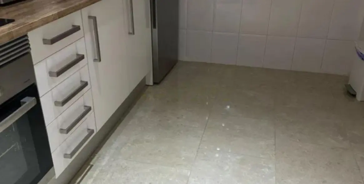 Venta de apartamento en planta baja en Nueva Andalucía 22