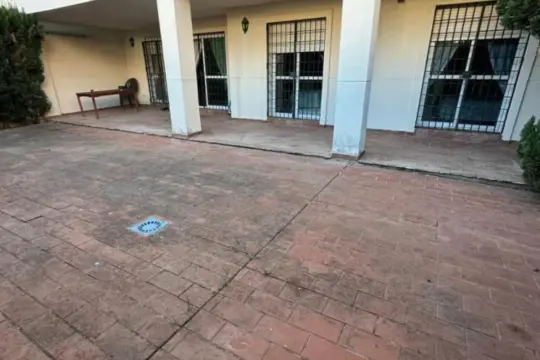 Image 1 thumb