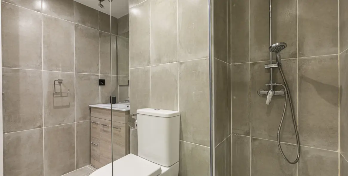 Sale of middle floor apartment in Nueva Andalucía 25