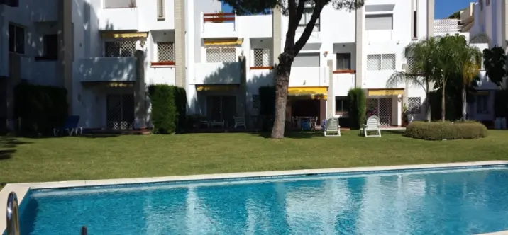 Продажа таунхауса в Nueva Andalucía 0