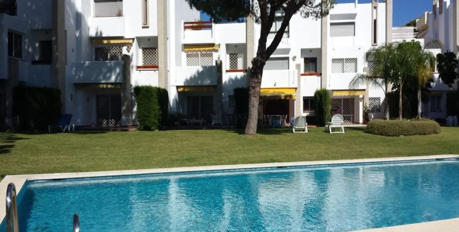 Venta de adosado en Nueva Andalucía 1