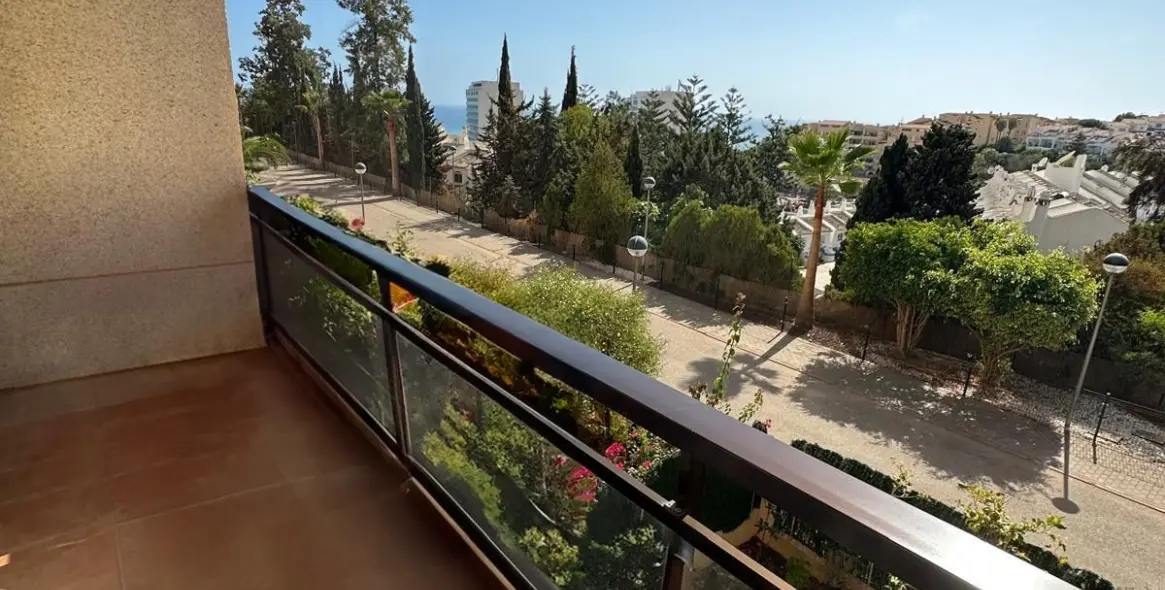 Sale of townhouse in Benalmadena Costa 20