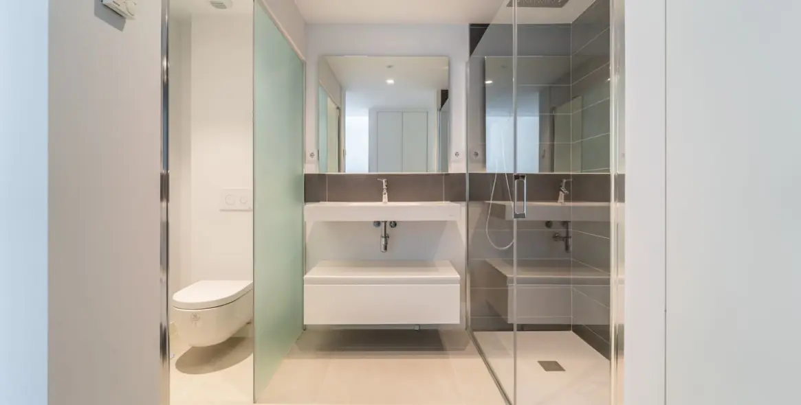 Sale of middle floor apartment in Fuengirola 14