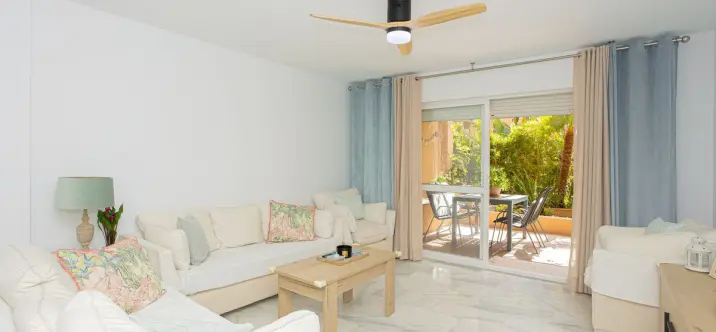 Venta de apartamento en planta baja en The Golden Mile 2
