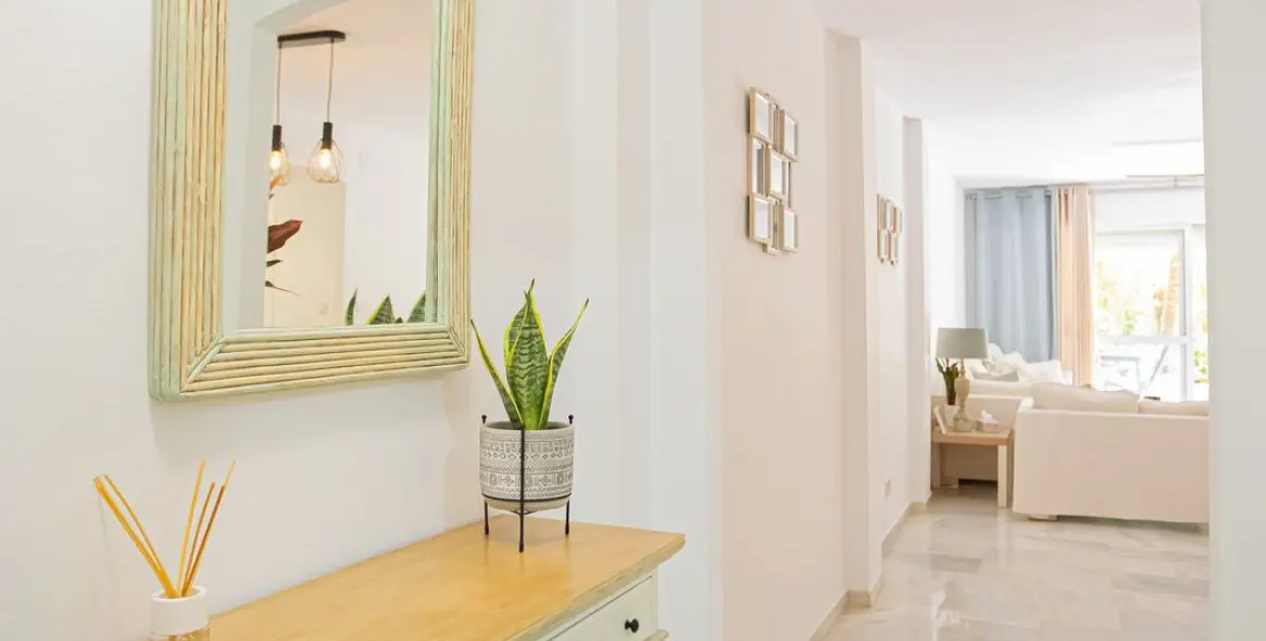 Sale of ground floor apartment in The Golden Mile 11