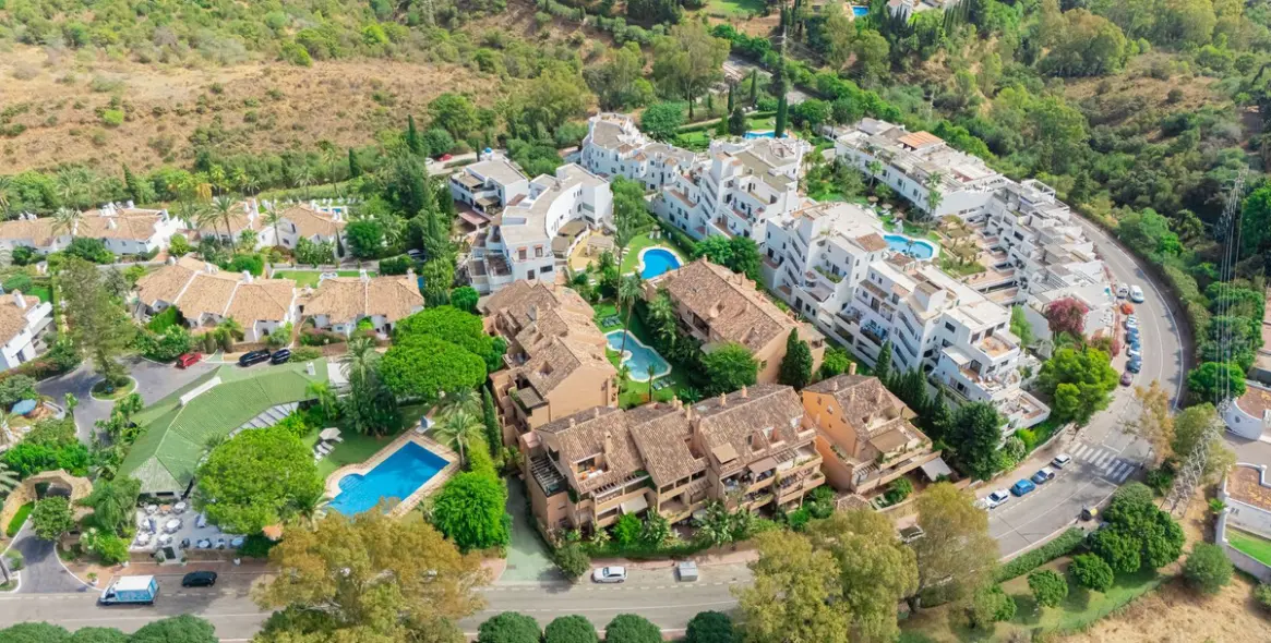 Продажа апартаментов на первом этаже в The Golden Mile 23