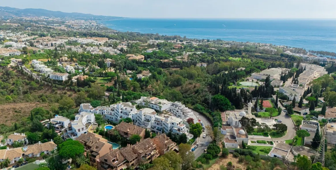 Продажа апартаментов на первом этаже в The Golden Mile 24