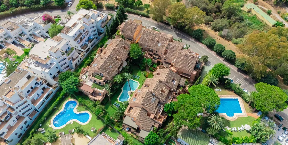 Продажа апартаментов на первом этаже в The Golden Mile 25