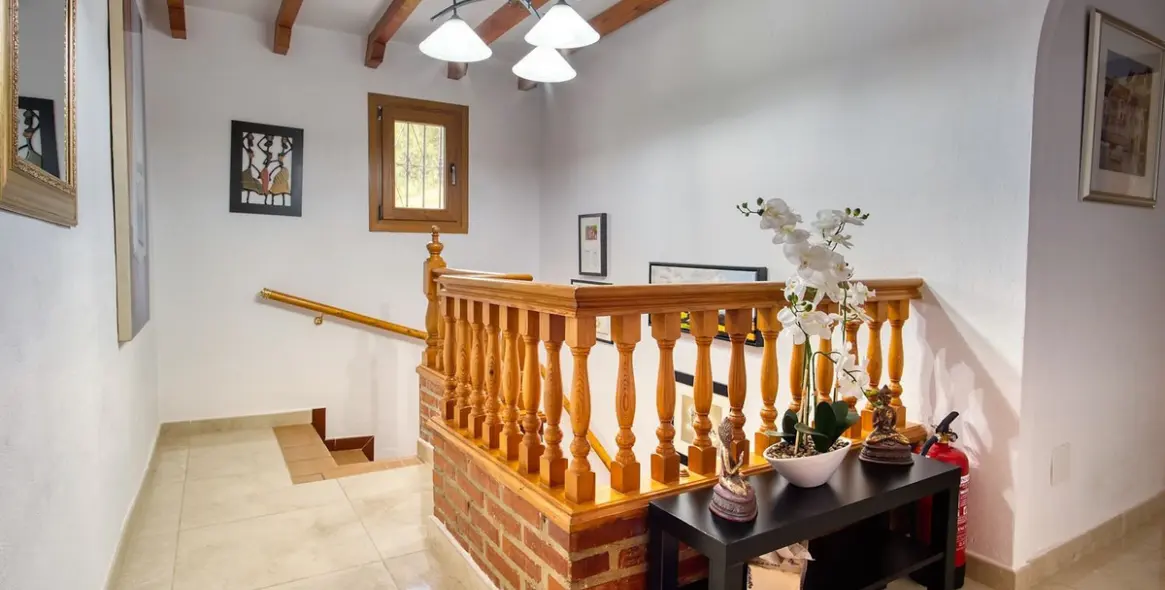 Sale of detached villa in Iznate 17