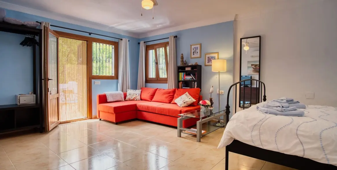 Sale of detached villa in Iznate 35