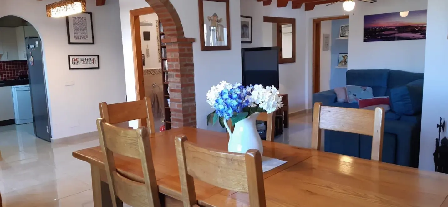 Venta de villa independiente en Iznate 4