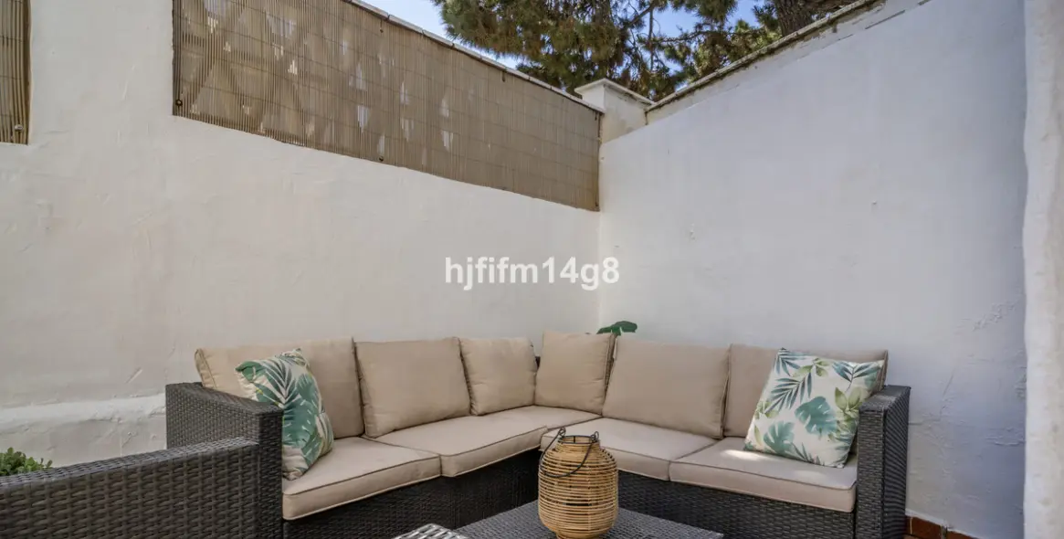 Sale of ground floor apartment in Nueva Andalucía 3