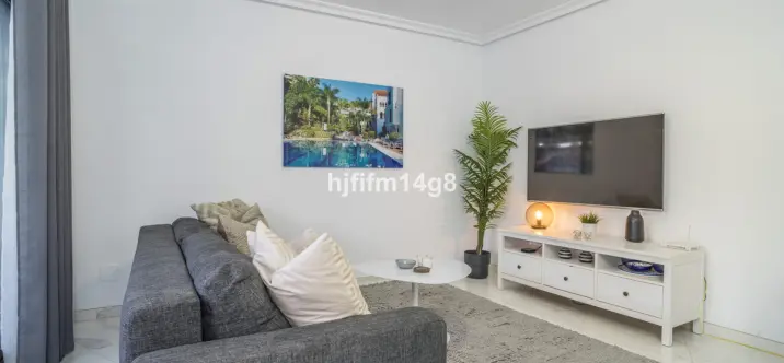 Venta de apartamento en planta baja en Nueva Andalucía 4