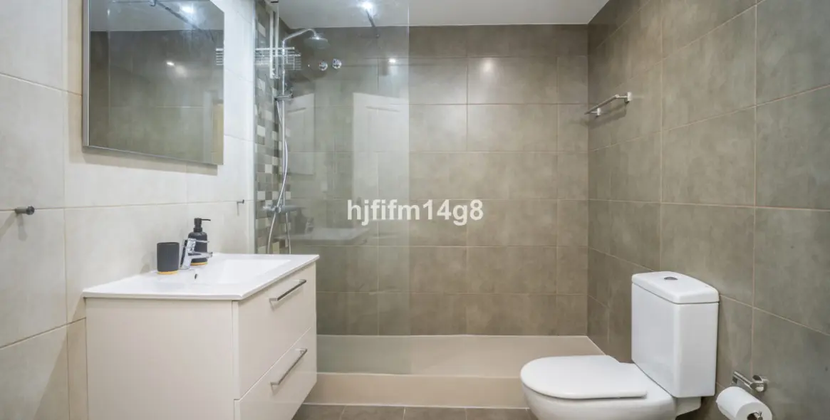 Sale of ground floor apartment in Nueva Andalucía 15