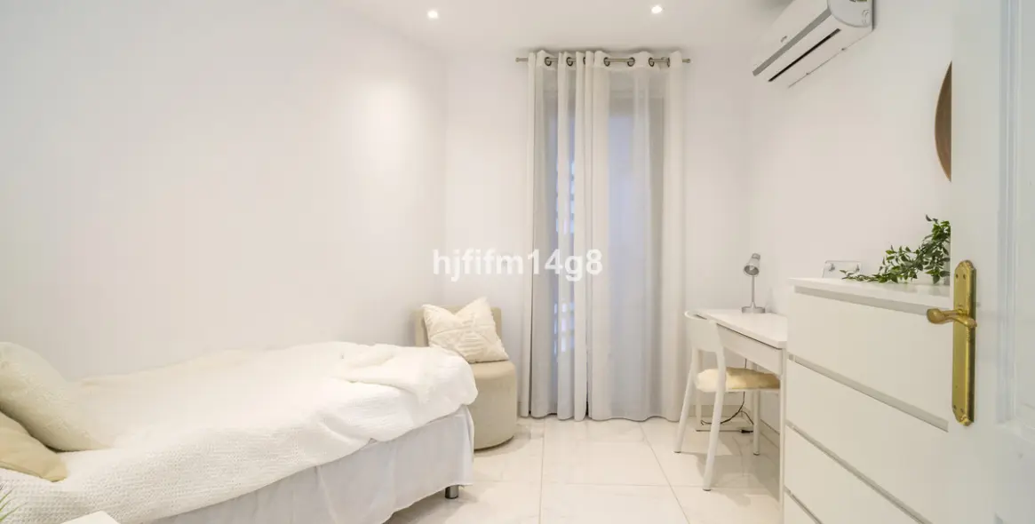 Sale of ground floor apartment in Nueva Andalucía 18