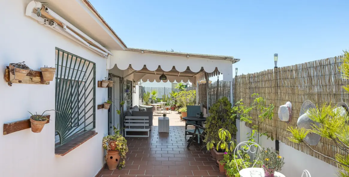 Venta de ático en San Pedro de Alcántara 6