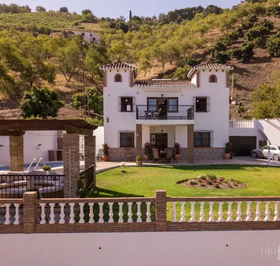 Продажа мини-отелz в Iznate