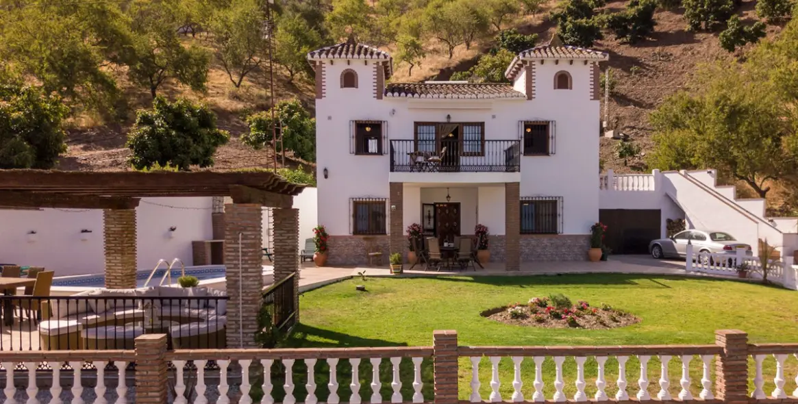 Sale of bed & breakfast in Iznate 3