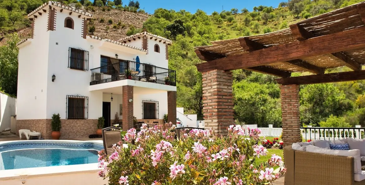 Sale of bed & breakfast in Iznate 35