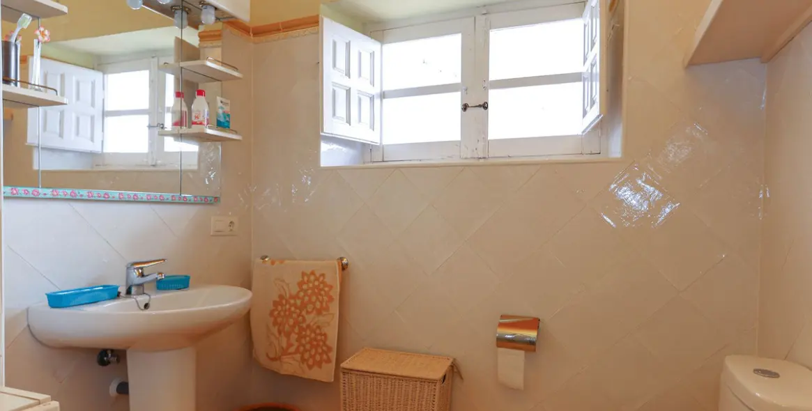 Sale of townhouse in Tolox 35