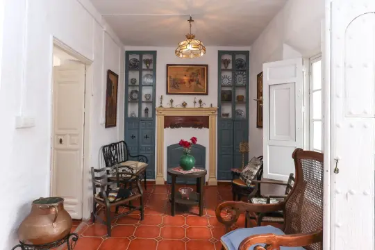 Image 9 thumb