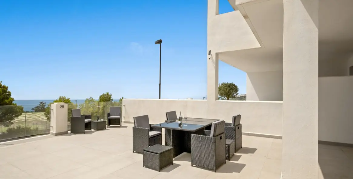 Продажа апартаментов на первом этаже в Benalmadena Costa 3