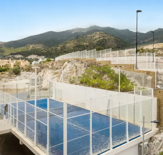 Продажа апартаментов на первом этаже в Benalmadena Costa