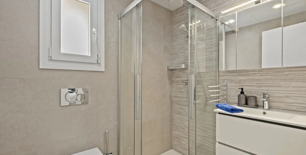 Продажа апартаментов на первом этаже в Benalmadena Costa 17