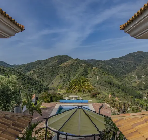 Sale of detached villa in Monda