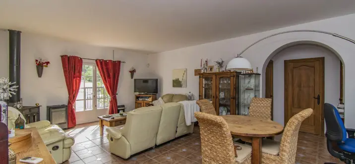 Sale of detached villa in Monda 2