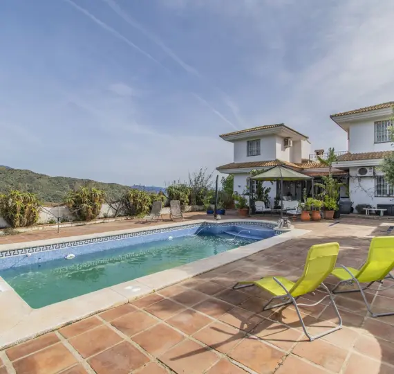 Sale of detached villa in Monda