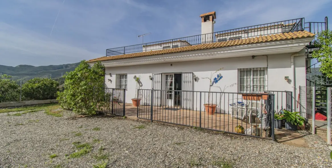 Sale of detached villa in Monda 14