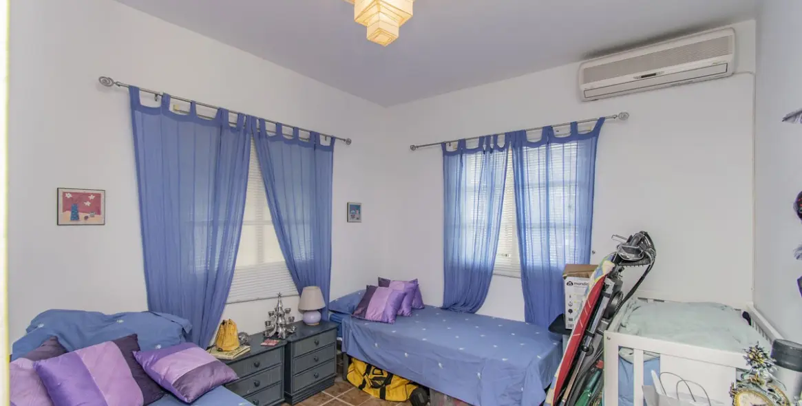 Sale of detached villa in Monda 20