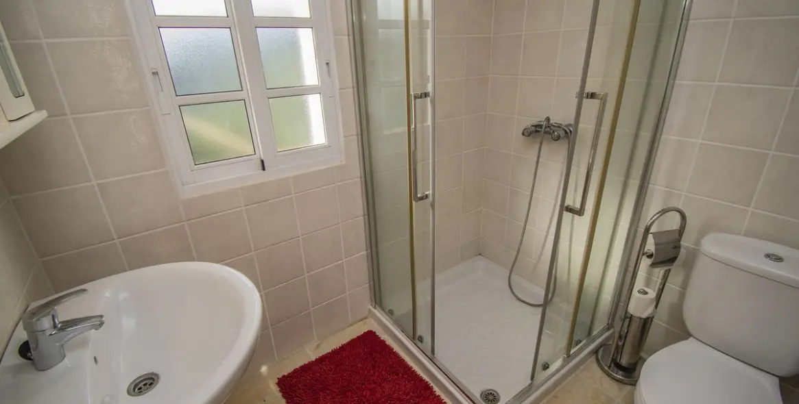 Sale of detached villa in Monda 34