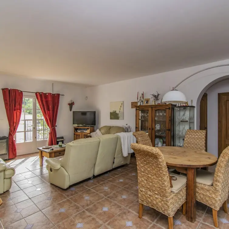 Sale of detached villa in Monda