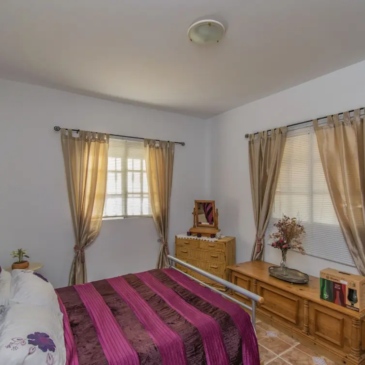 Sale of detached villa in Monda