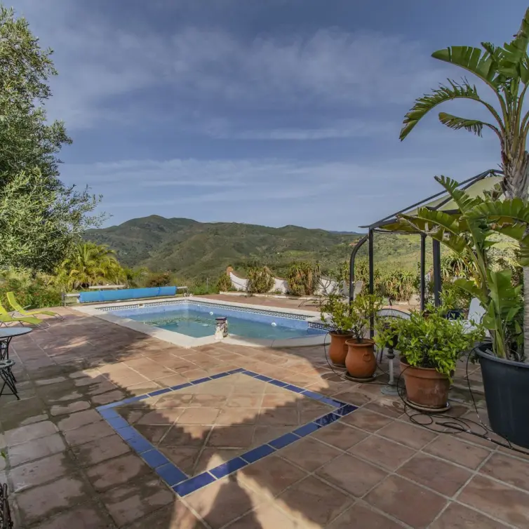 Sale of detached villa in Monda