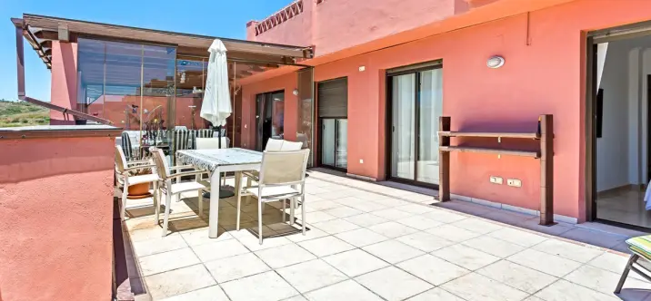 Sale of penthouse in Casares Playa 0
