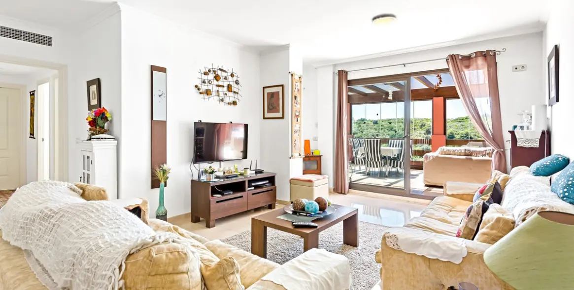 Sale of penthouse in Casares Playa 5