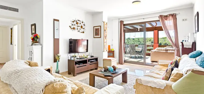 Sale of penthouse in Casares Playa 4