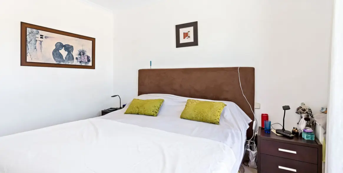 Sale of penthouse in Casares Playa 21