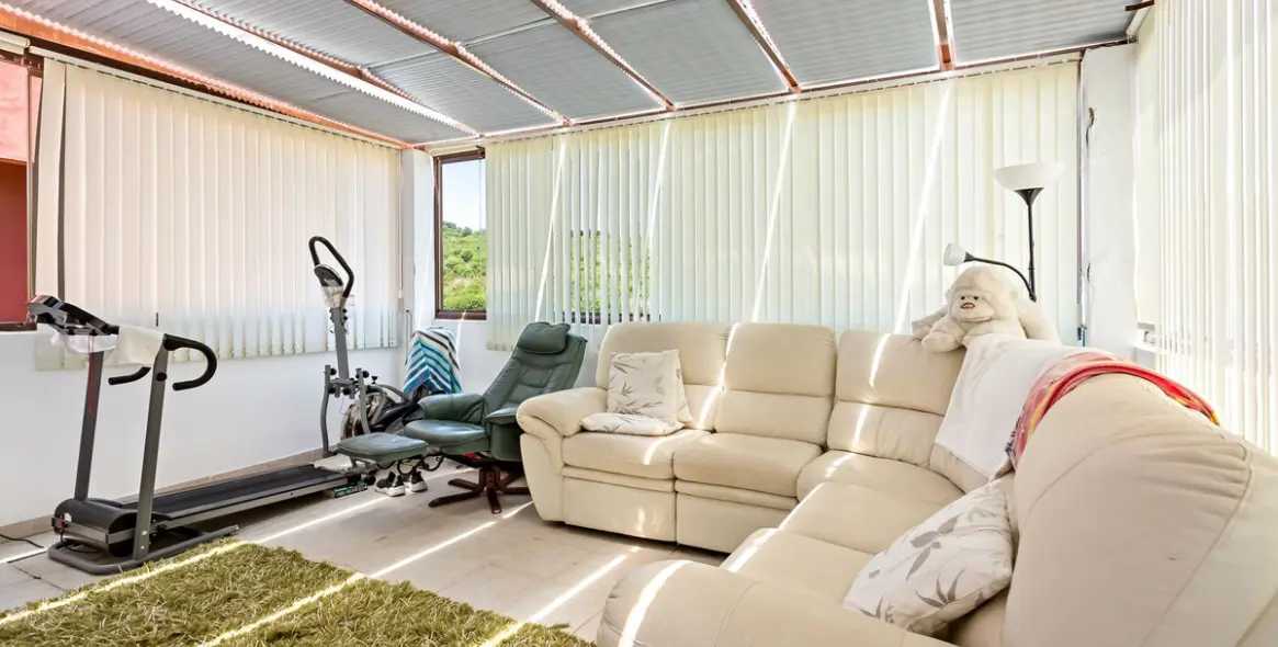 Sale of penthouse in Casares Playa 29