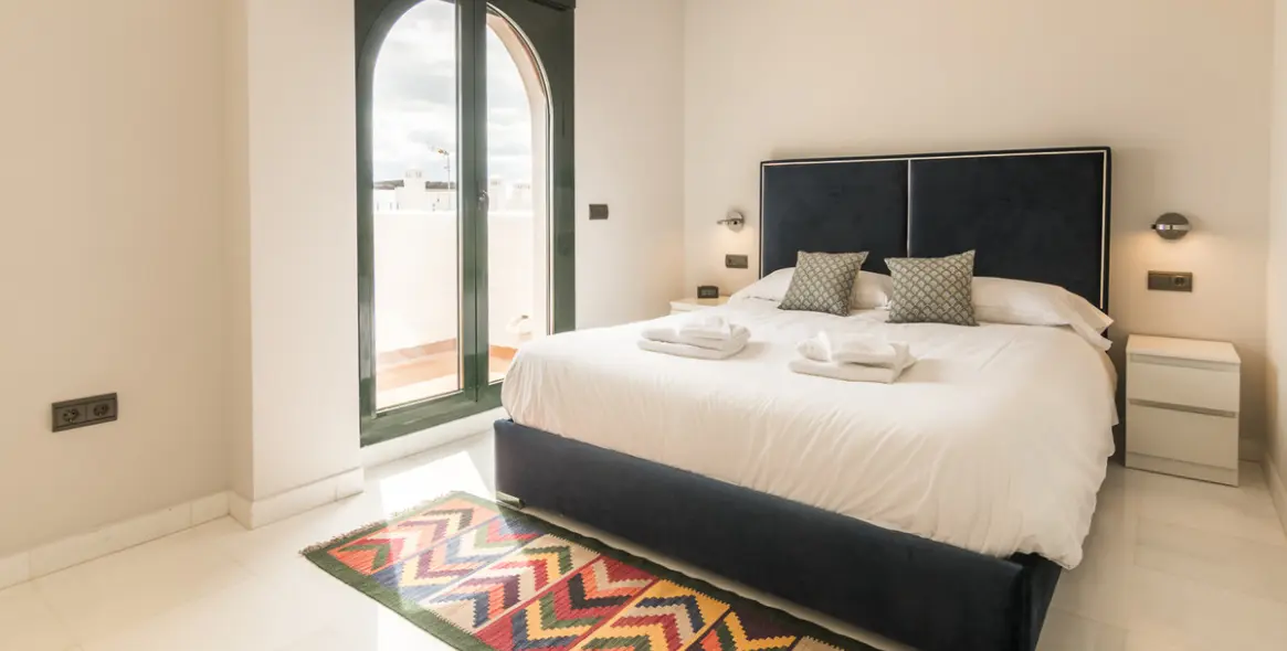 Sale of penthouse in Doña Julia 13