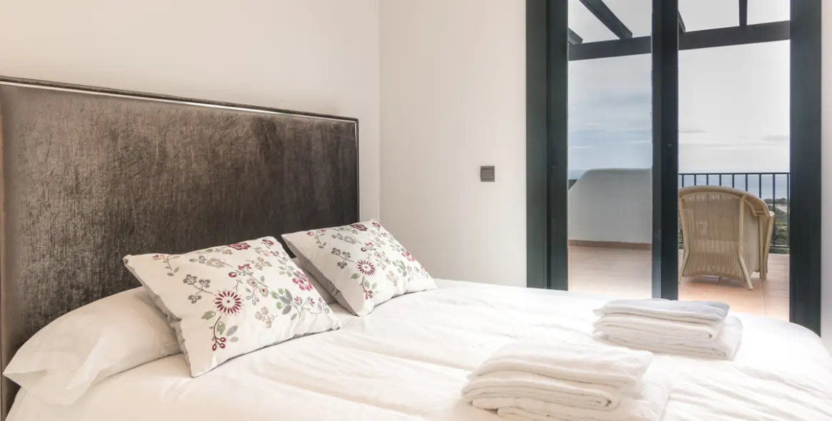 Sale of penthouse in Doña Julia 14