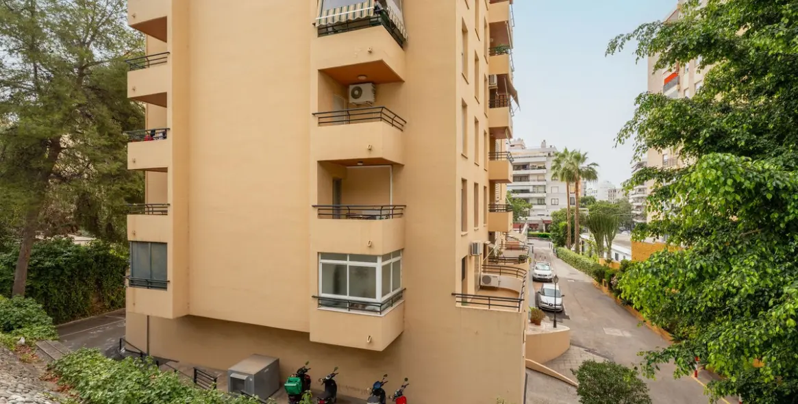 Продажа апартаментов на среднем этаже в Marbella 5