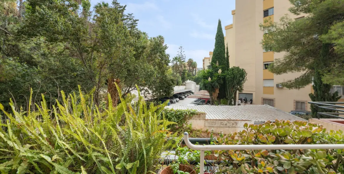 Продажа апартаментов на среднем этаже в Marbella 22