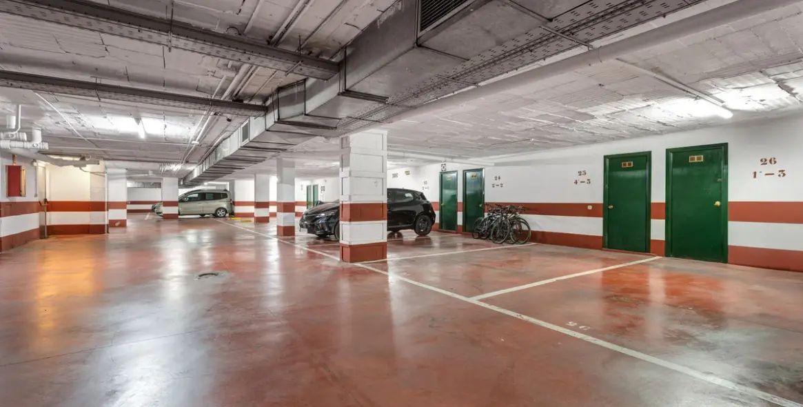 Продажа апартаментов на среднем этаже в Marbella 27