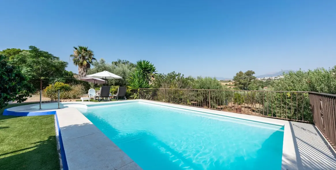 Продажа финки в Coín 4